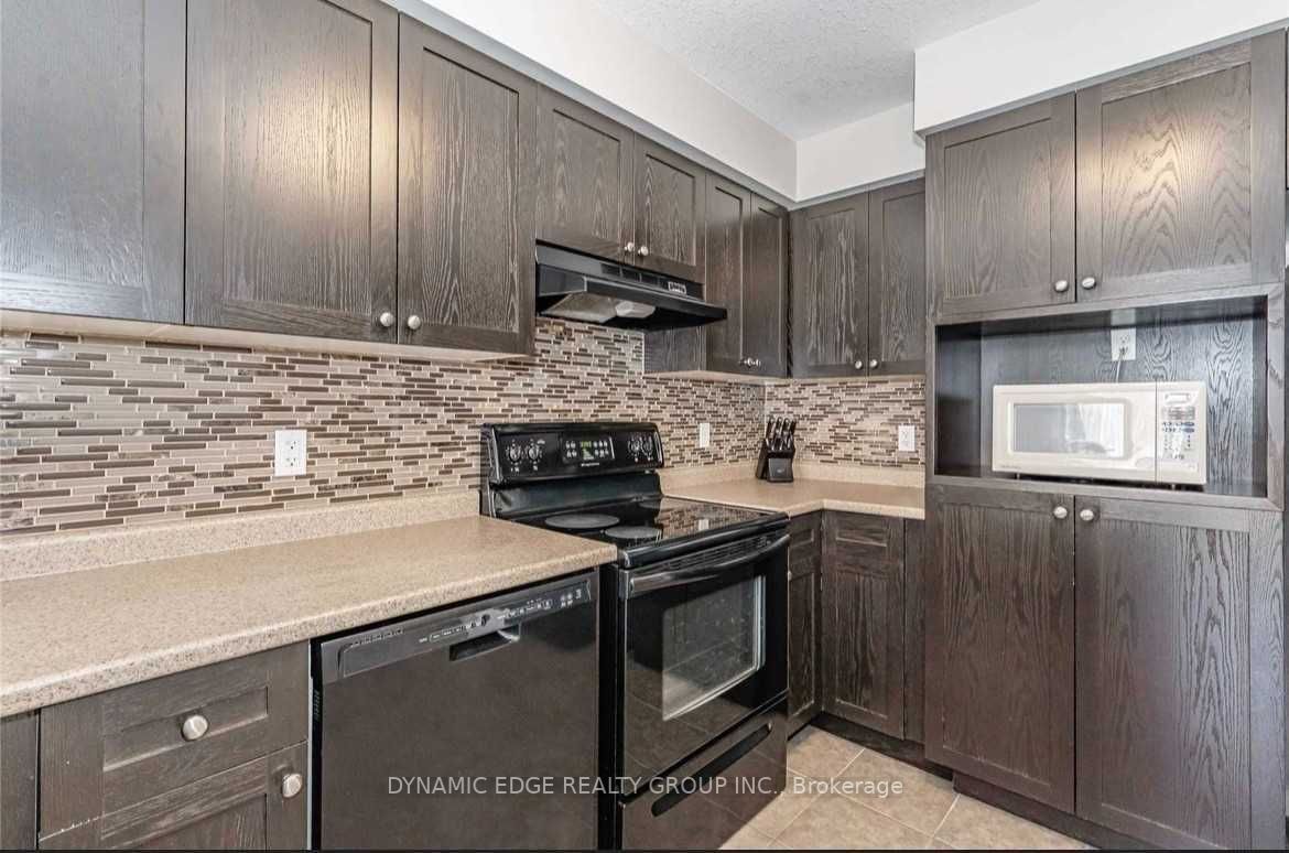 22 Davison Dr