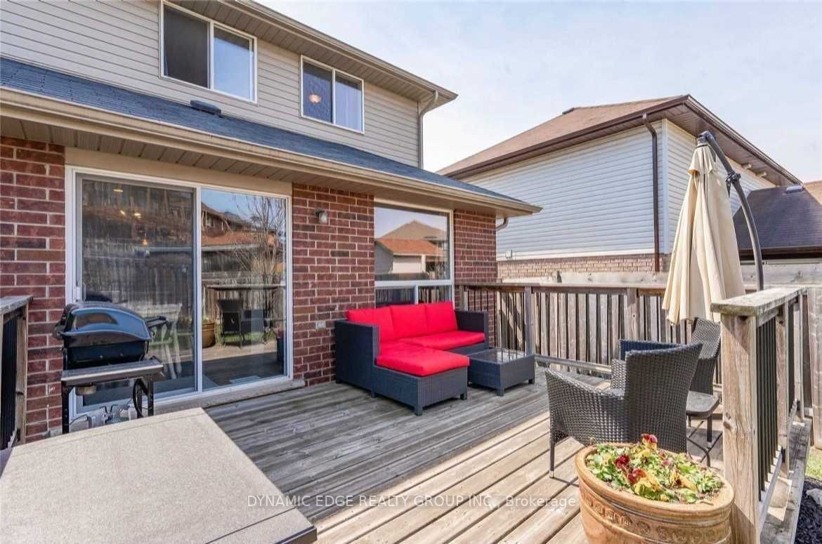 22 Davison Dr