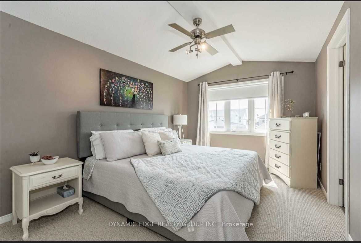 22 Davison Dr