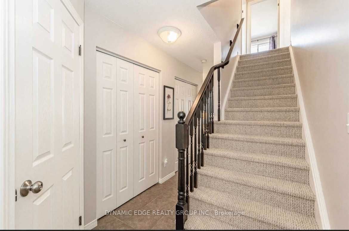 22 Davison Dr