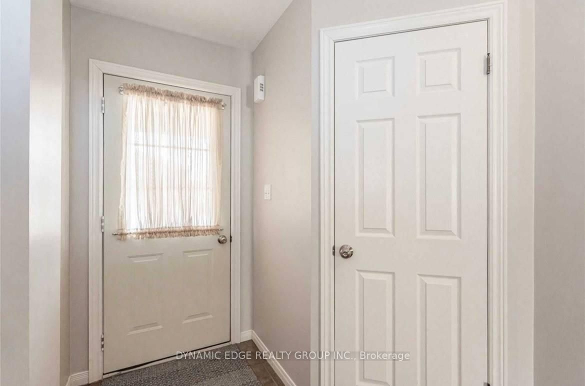 22 Davison Dr