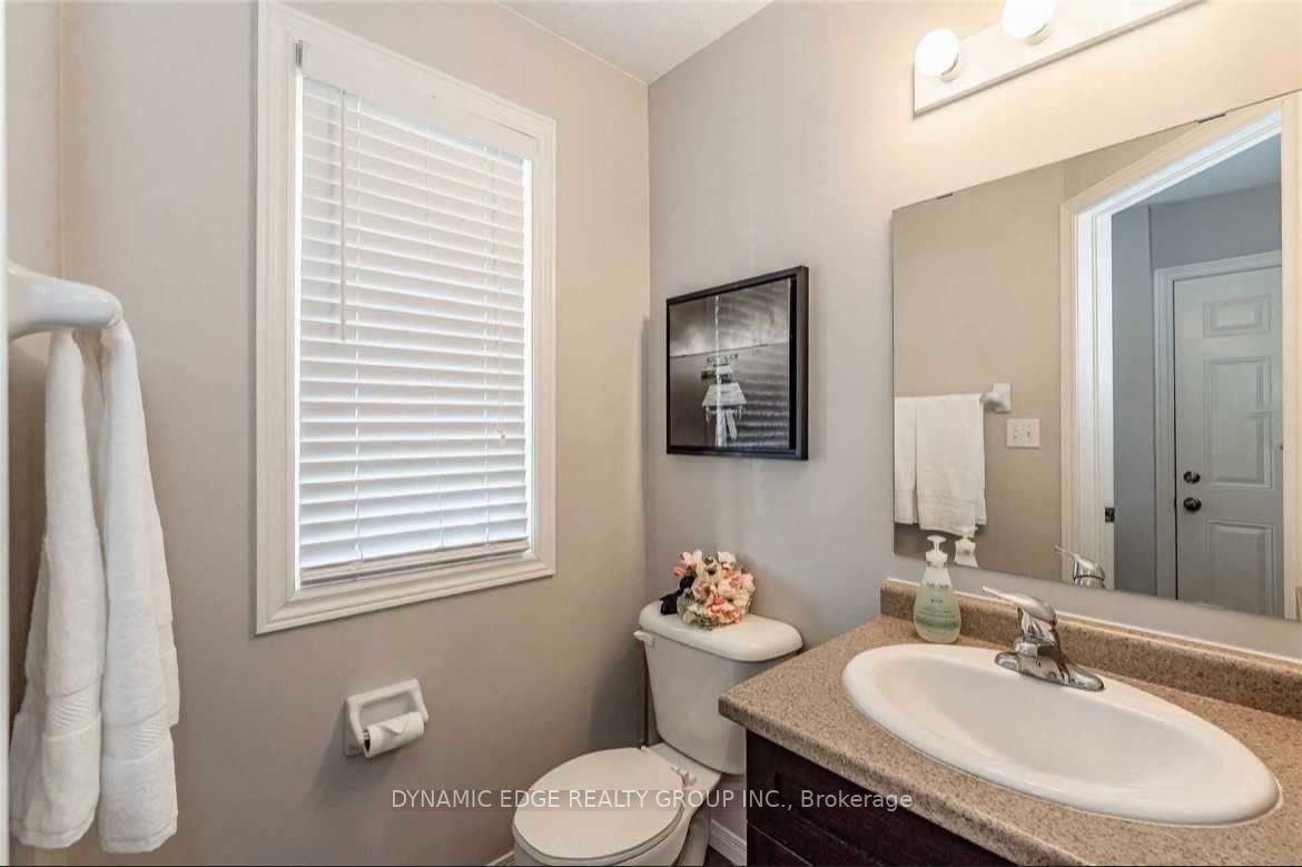 22 Davison Dr