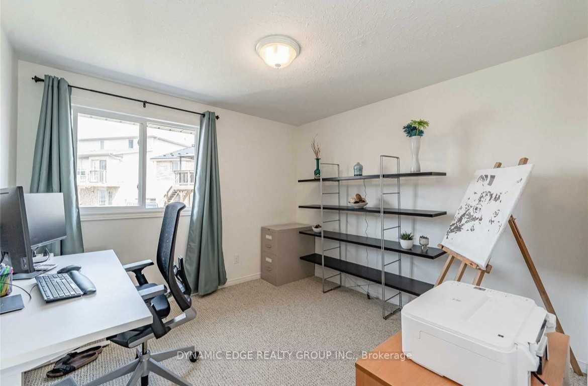 22 Davison Dr