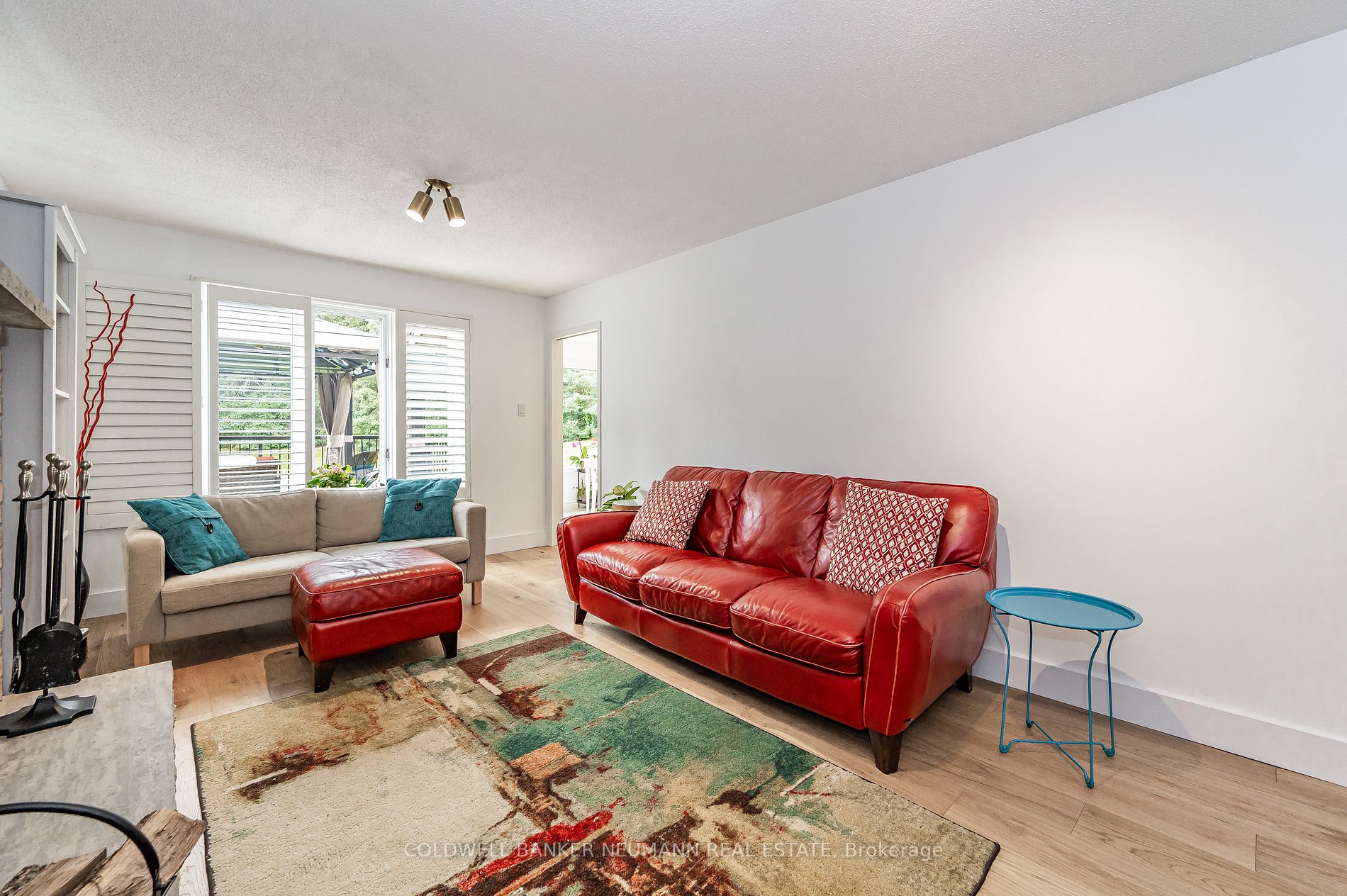 16 Fernbank Place
