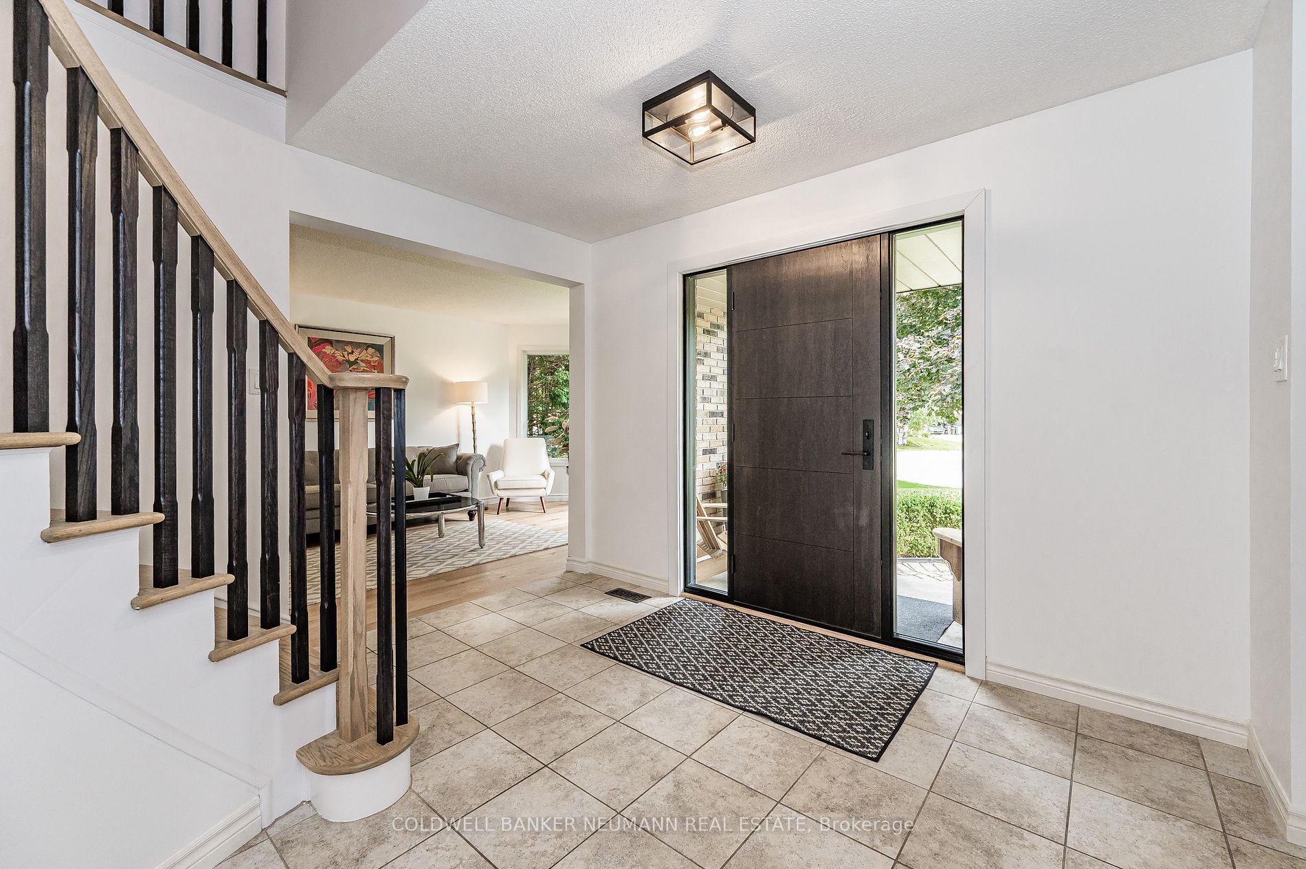 16 Fernbank Place