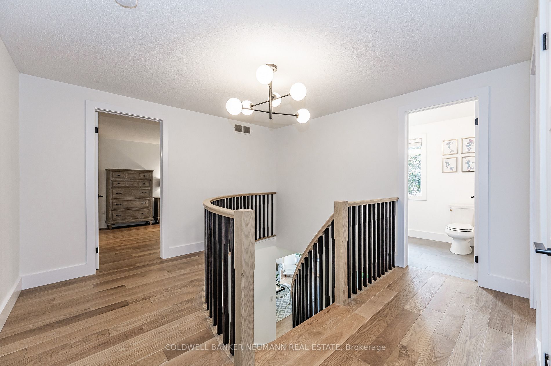 16 Fernbank Place