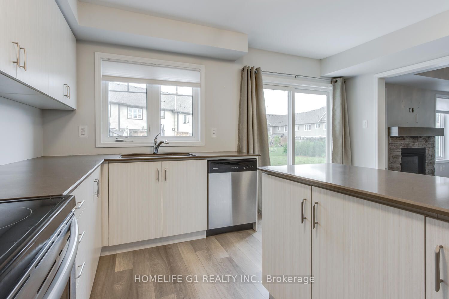11 Masters Crescent