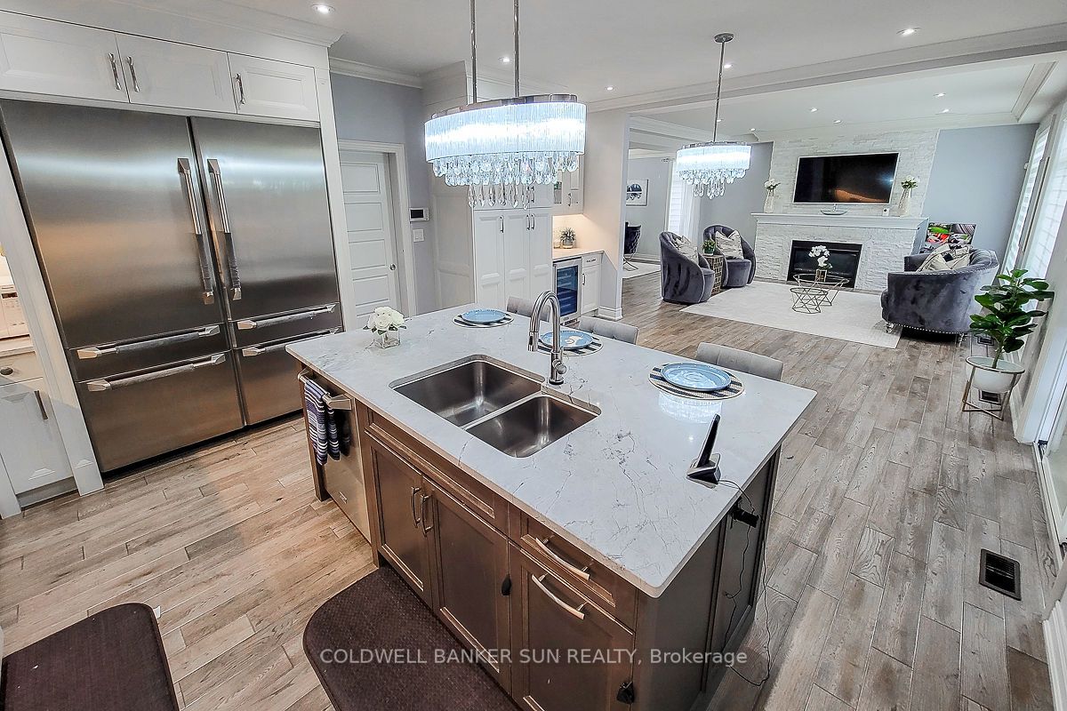 32 Kingspoint Circle