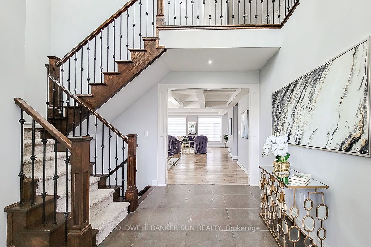 32 Kingspoint Circle