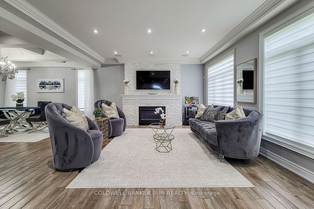 32 Kingspoint Circle