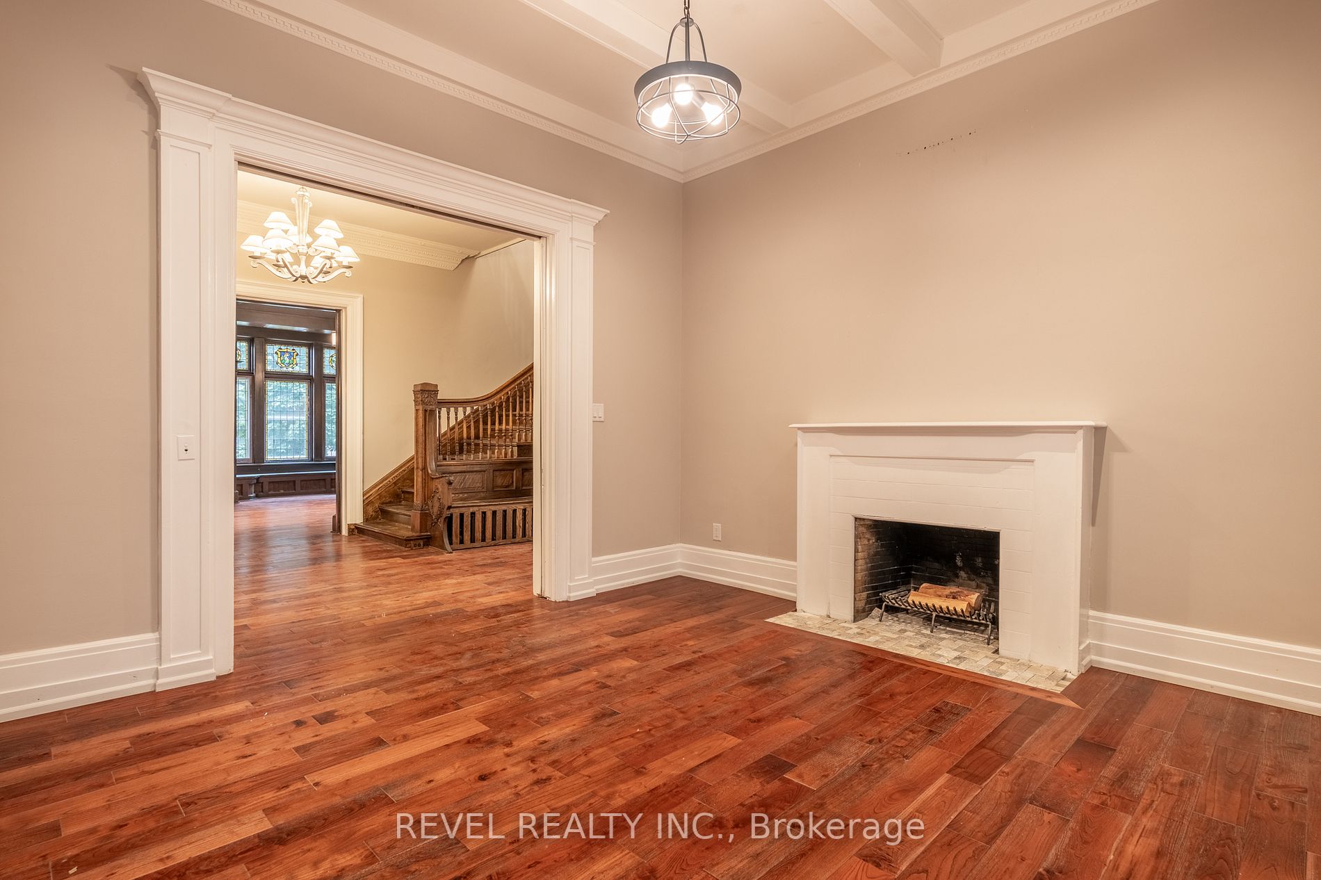 56 Charlton Avenue W, #1