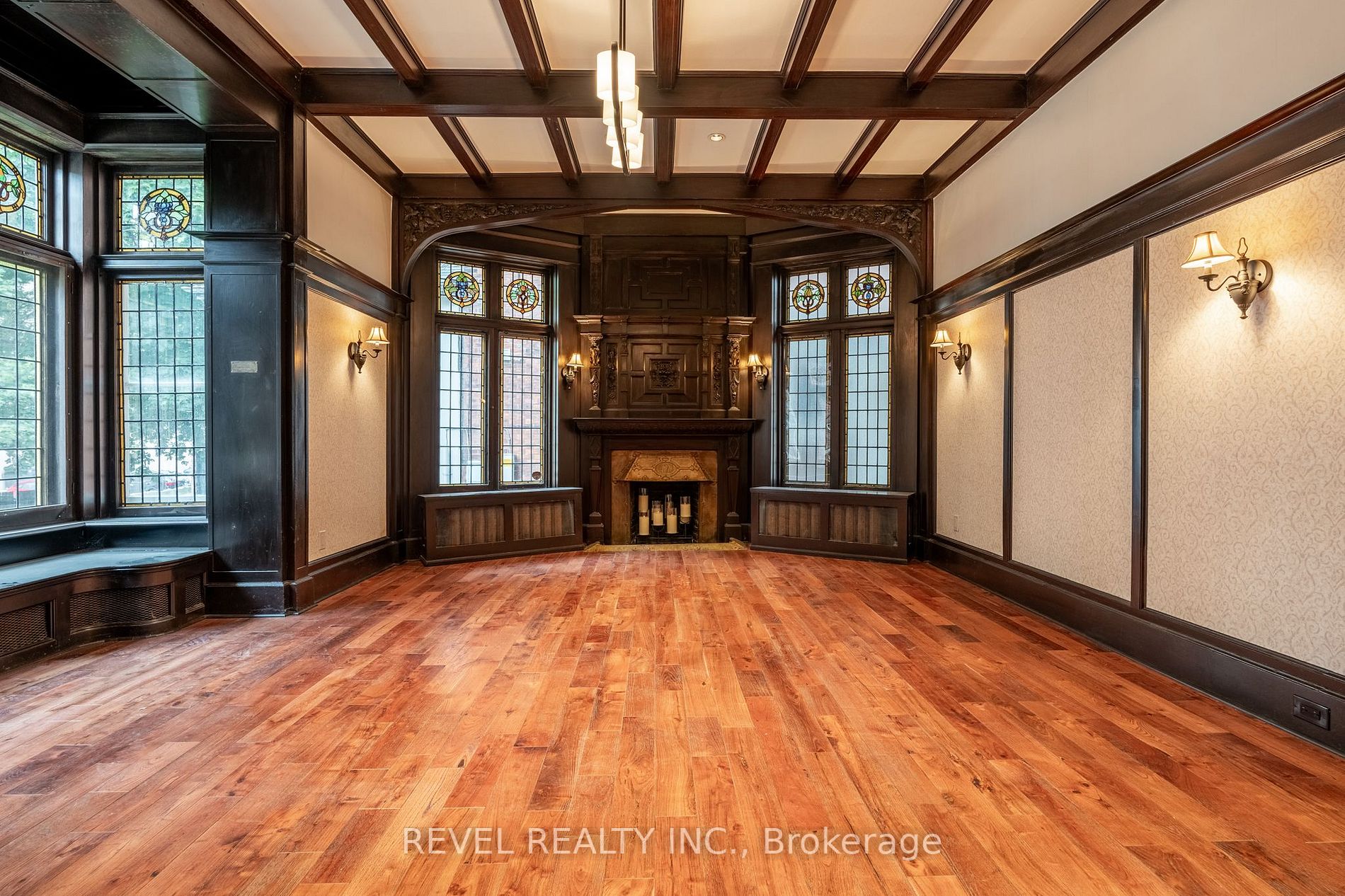 56 Charlton Avenue W, #1