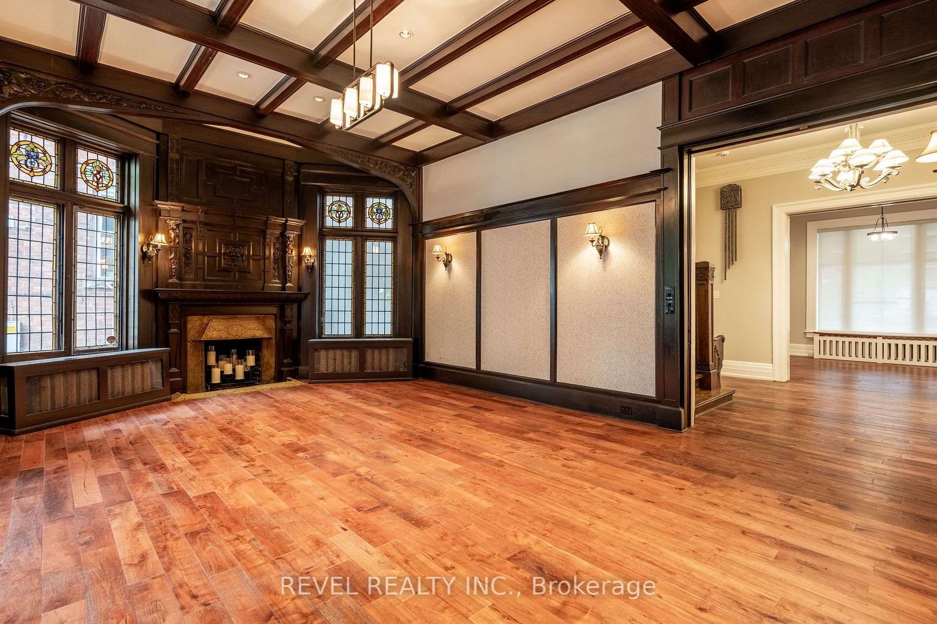 56 Charlton Avenue W, #1