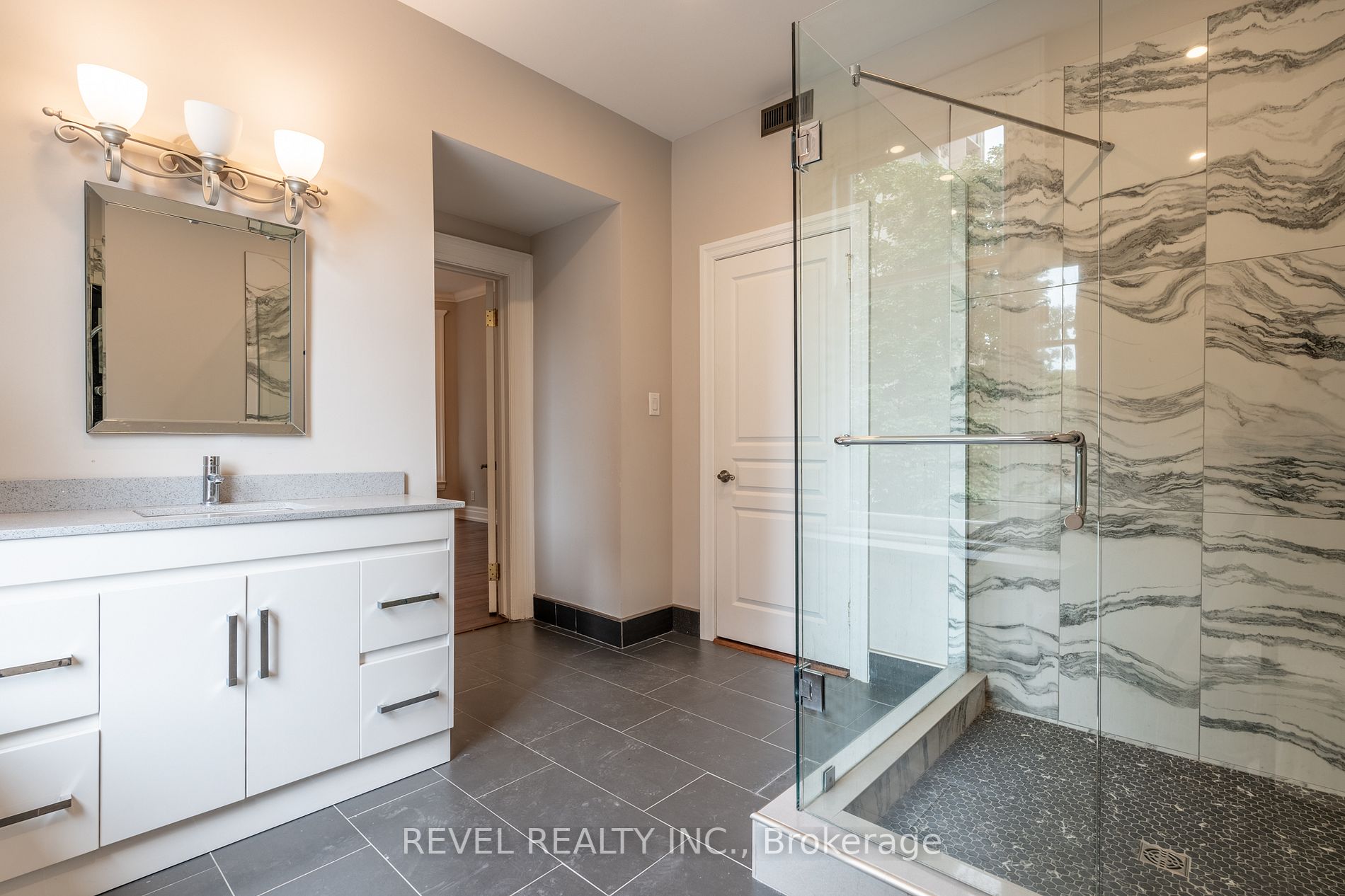 56 Charlton Avenue W, #1