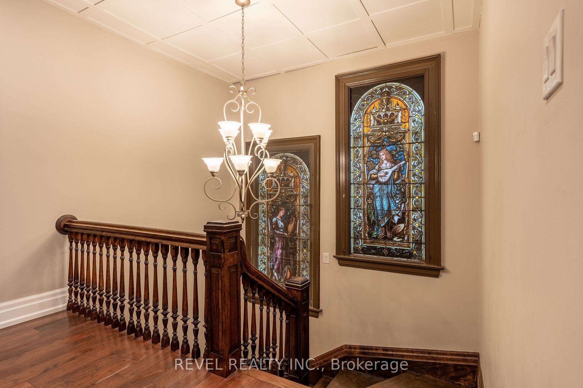 56 Charlton Avenue W, #1