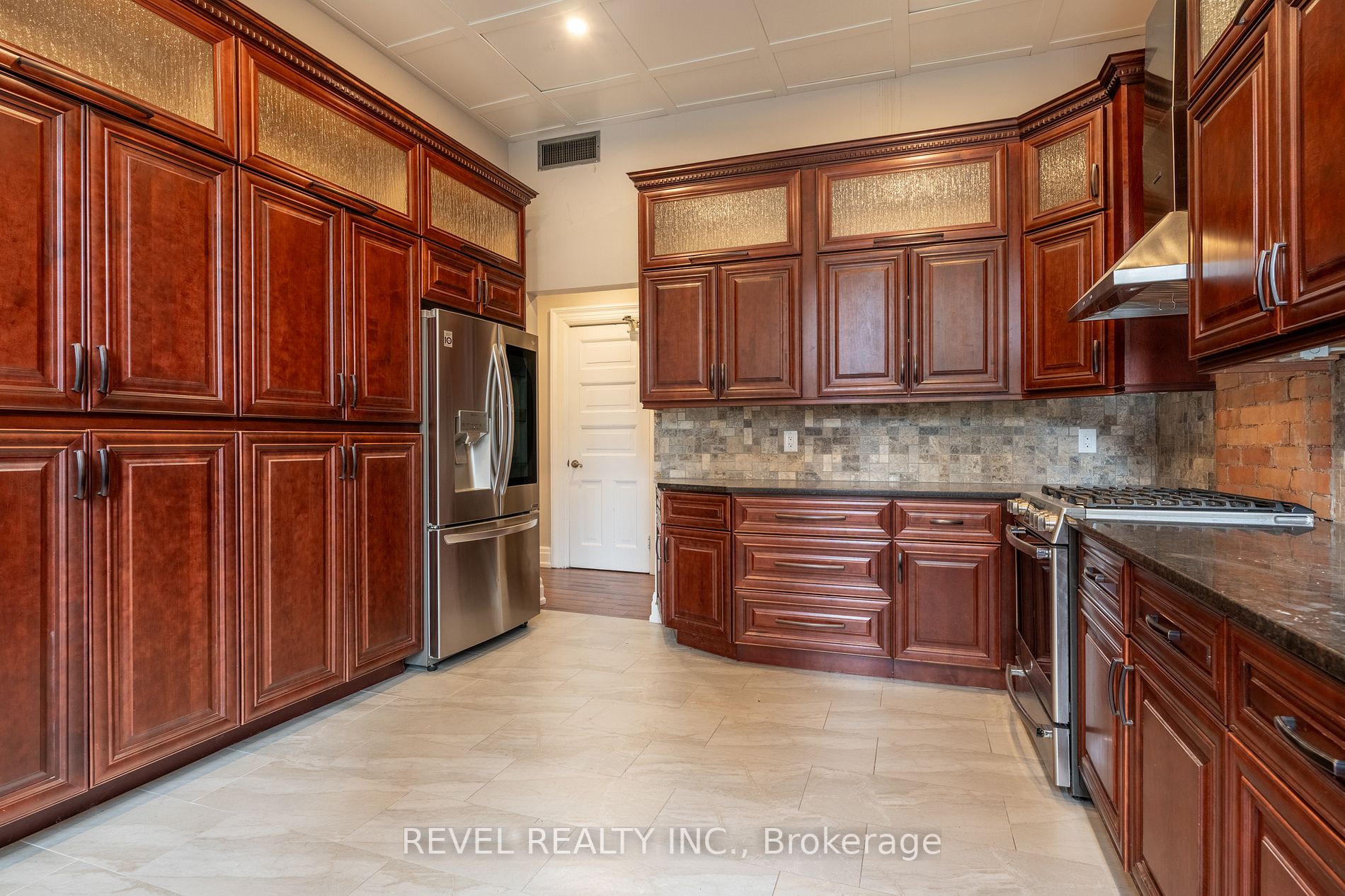 56 Charlton Avenue W, #1