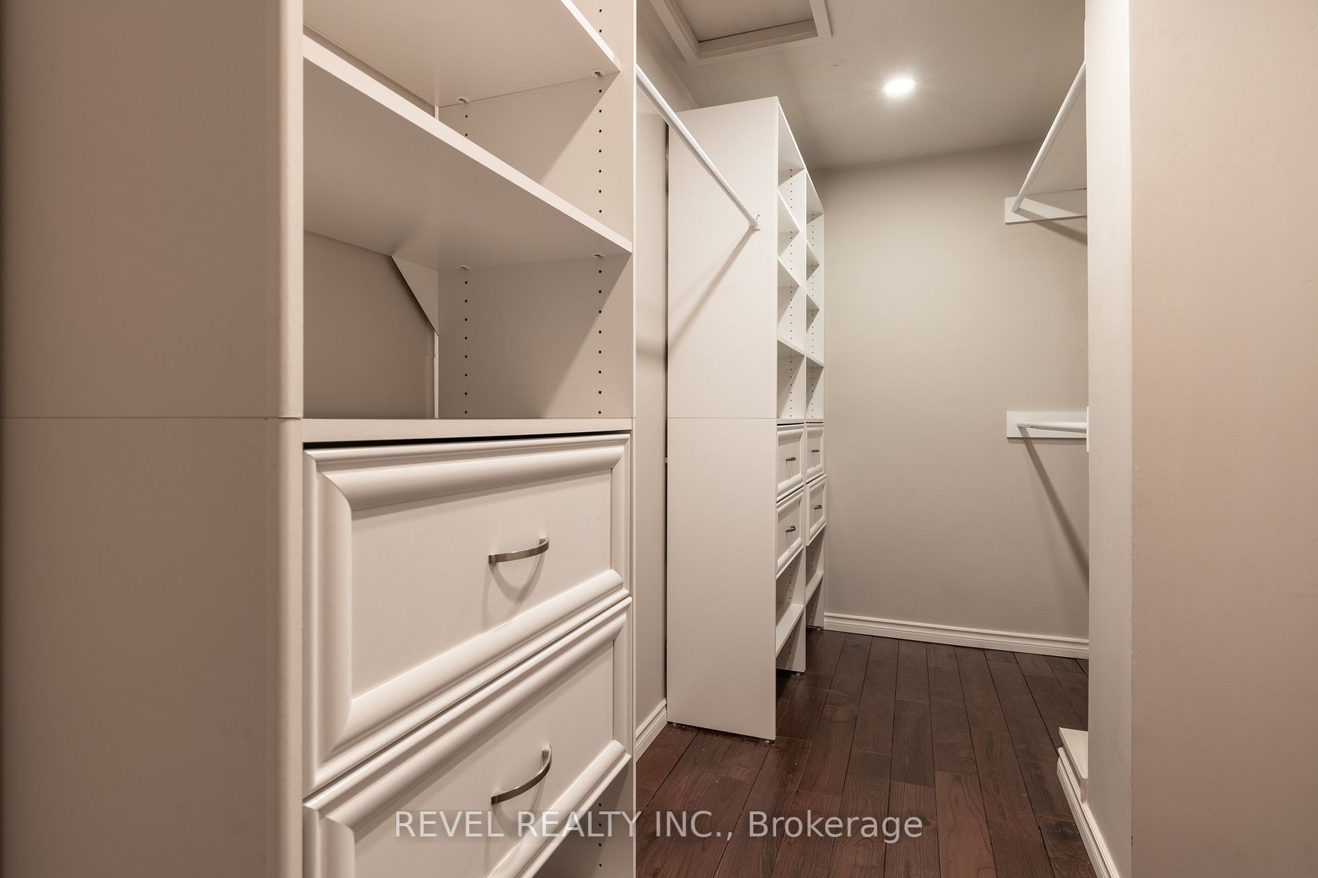 56 Charlton Avenue W, #1