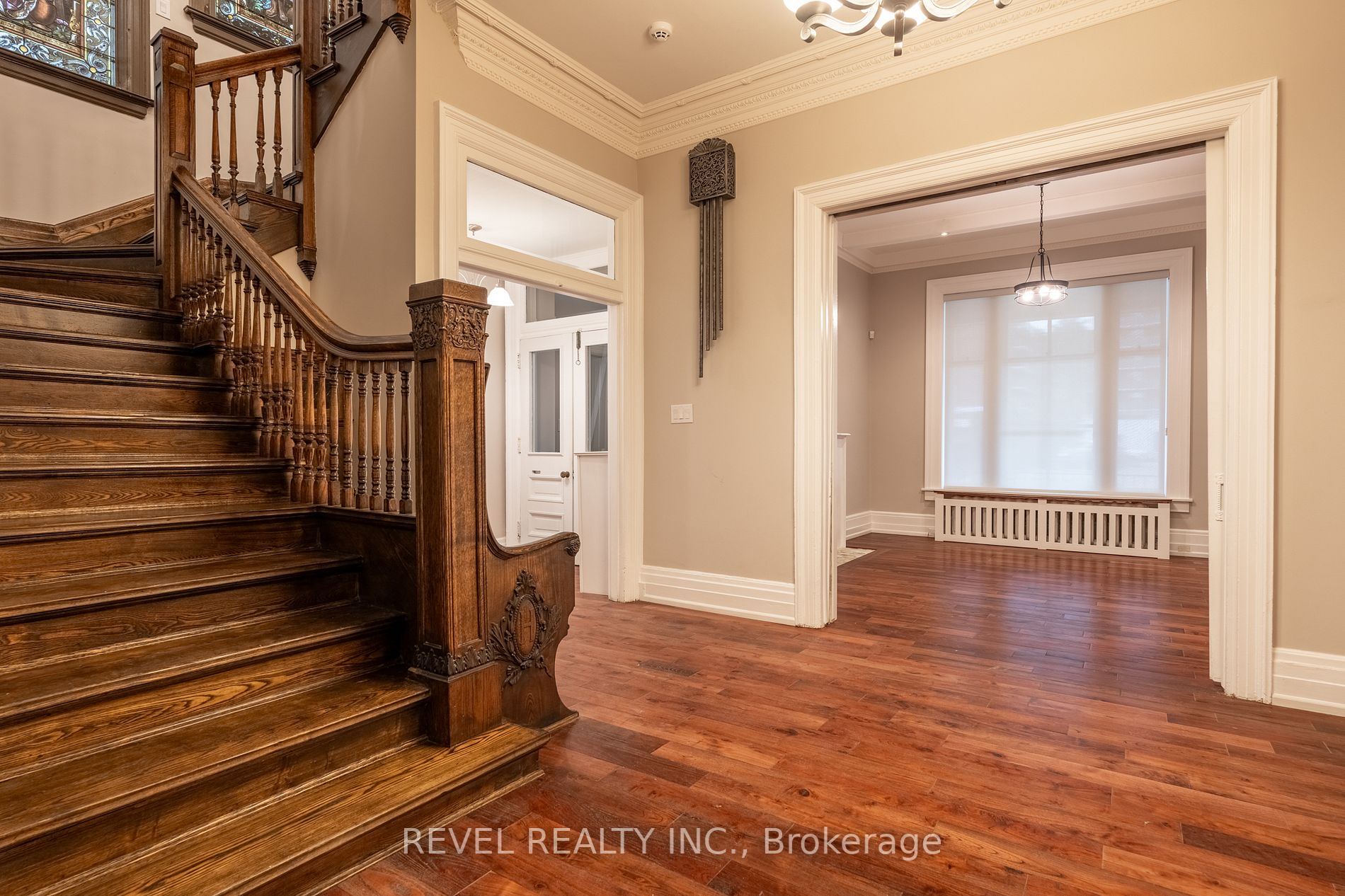 56 Charlton Avenue W, #1