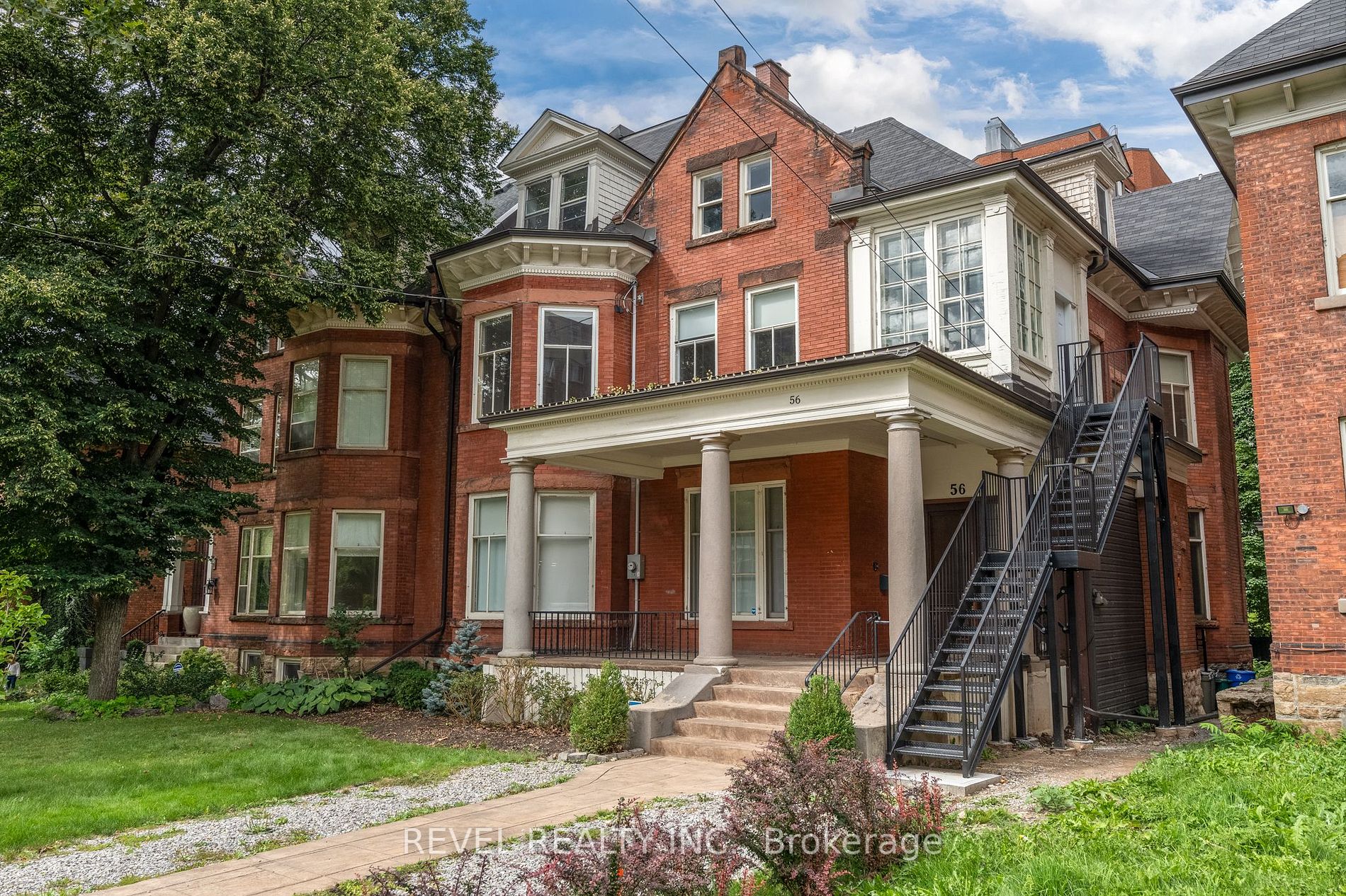 56 Charlton Ave W, #1