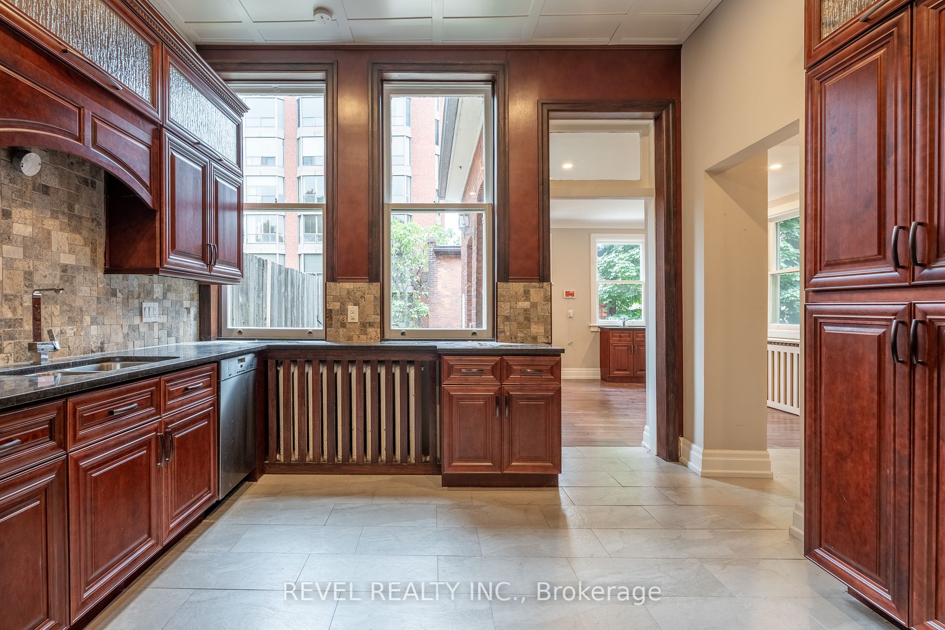 56 Charlton Avenue W, #1
