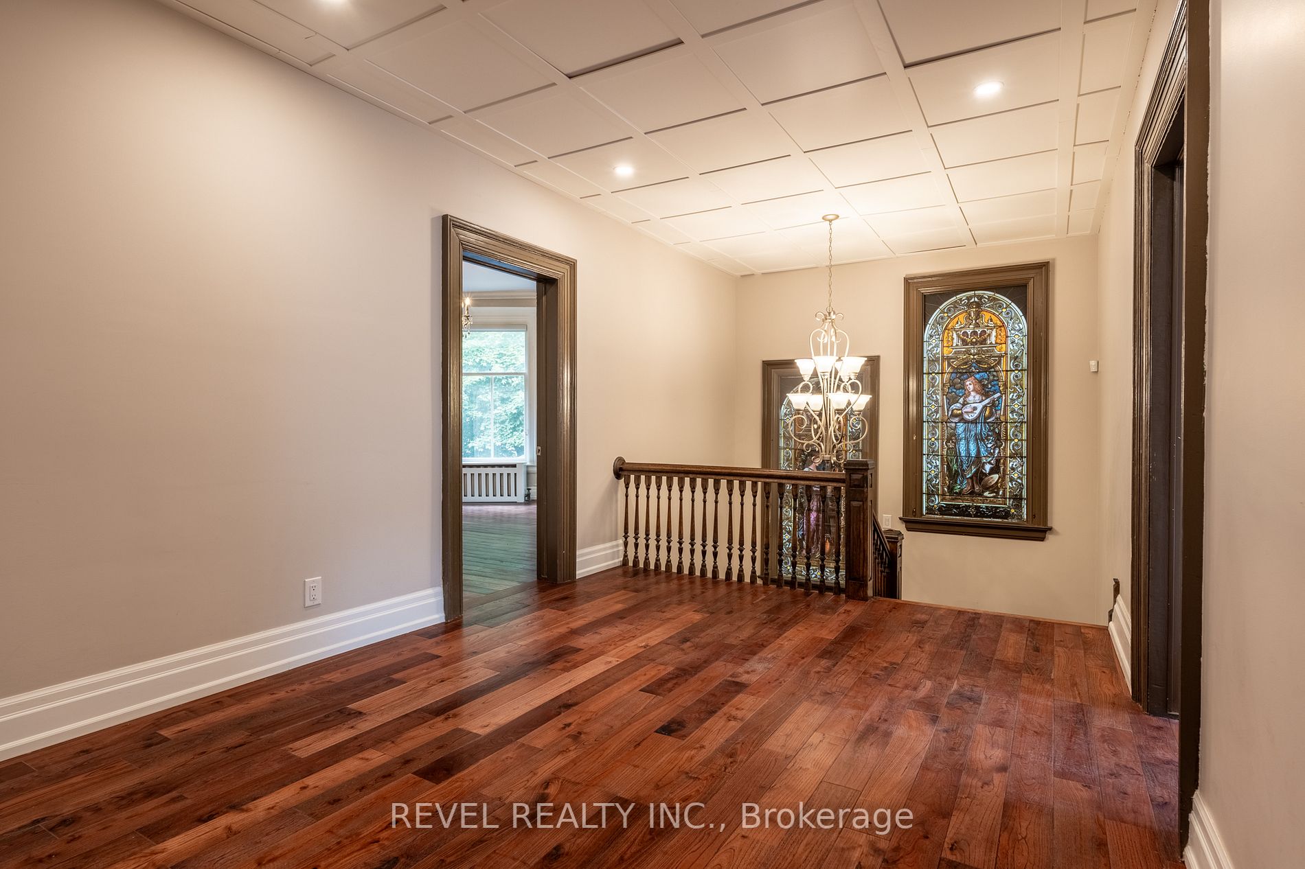 56 Charlton Avenue W, #1