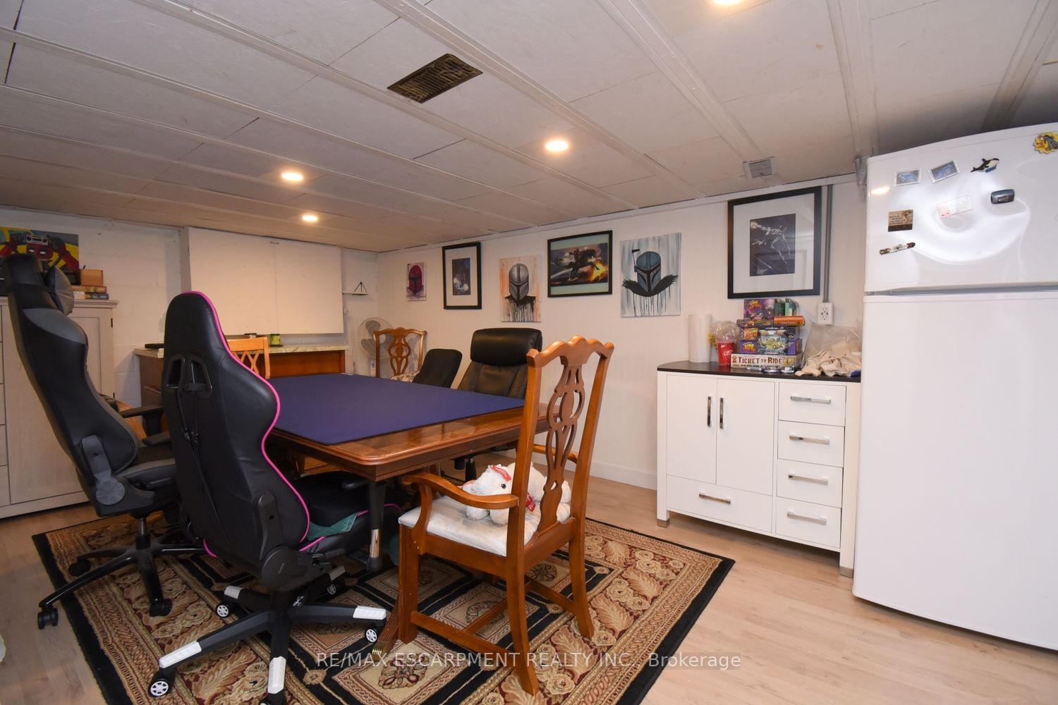 54 Chester Rd