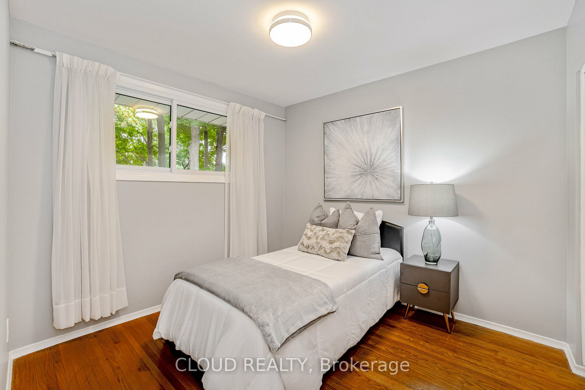176 Rennie Drive