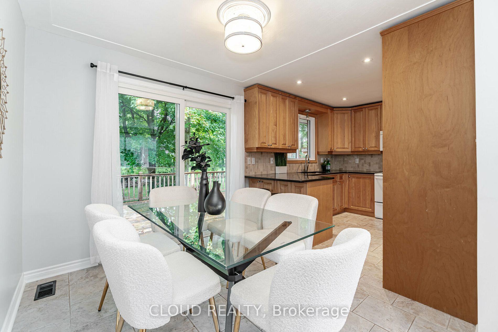 176 Rennie Drive