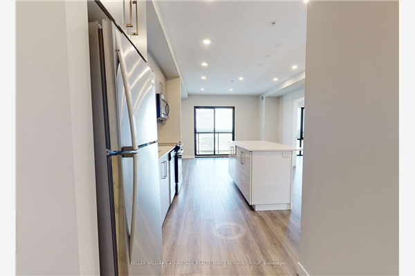 15 Queen St S