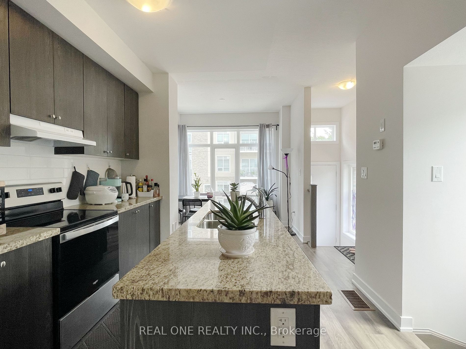 1 markle Crescent