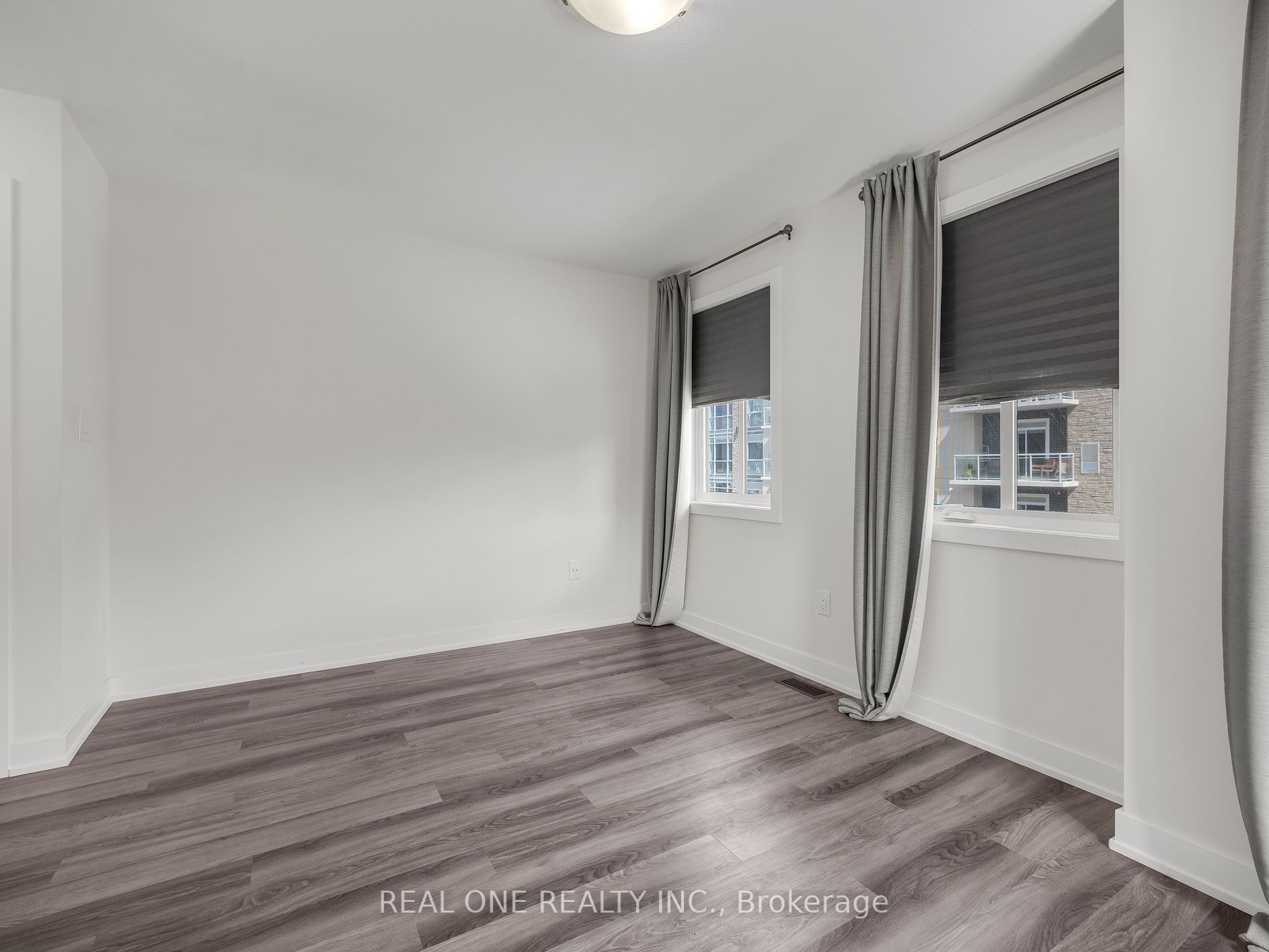 1 markle Crescent