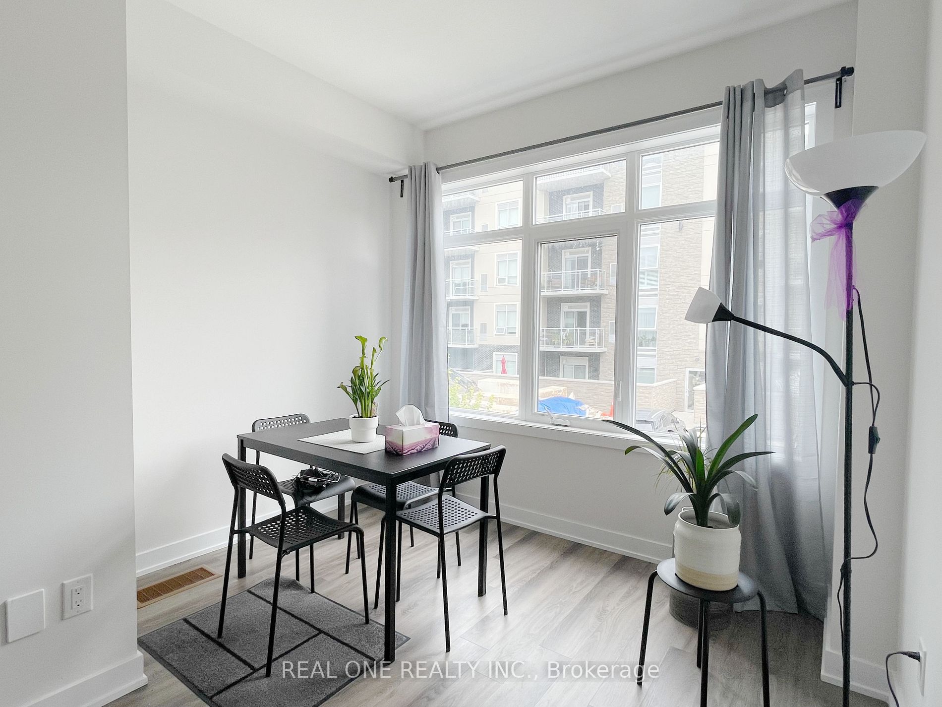 1 markle Crescent
