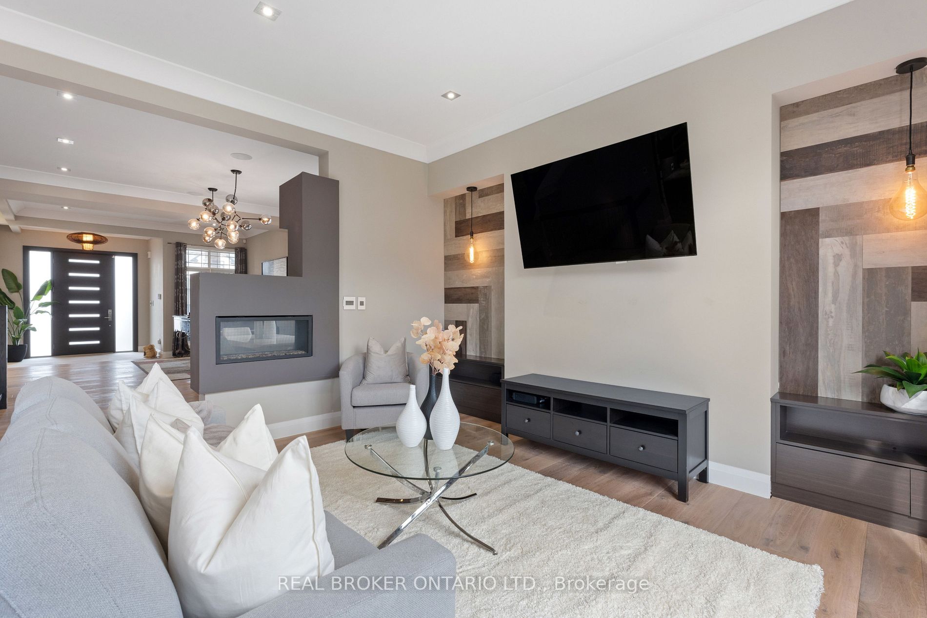 56 Valleyscape Drive