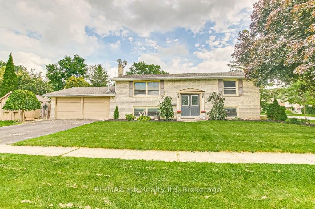 715 Gladstone Dr