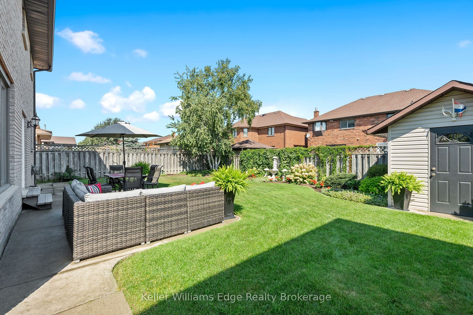 37 Napoleon Dr
