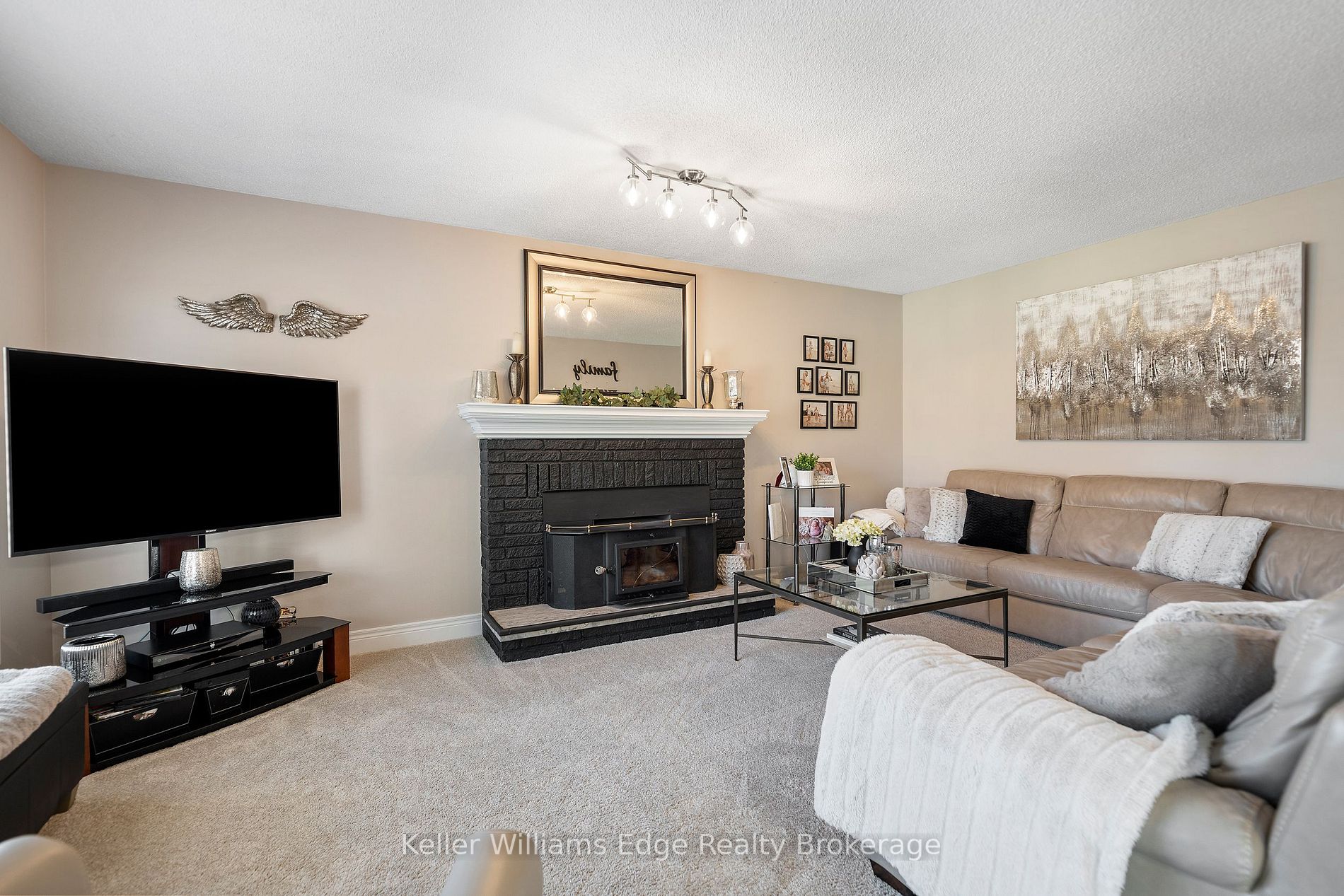37 Napoleon Dr
