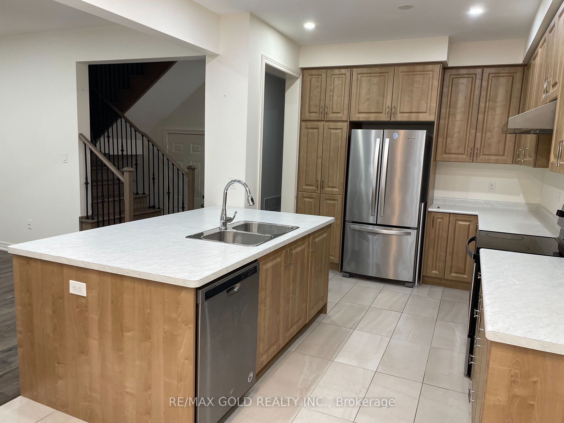 35 Riverwalk Drive