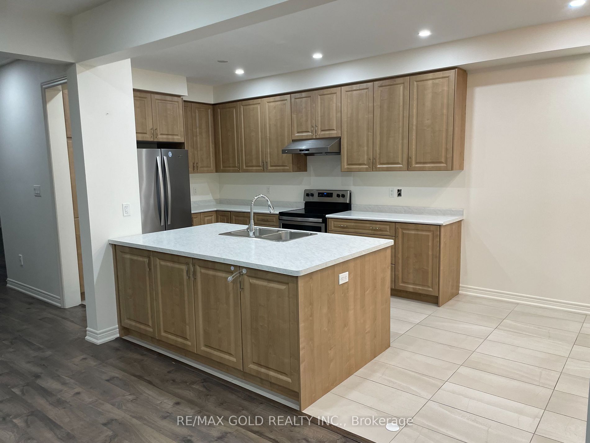 35 Riverwalk Drive