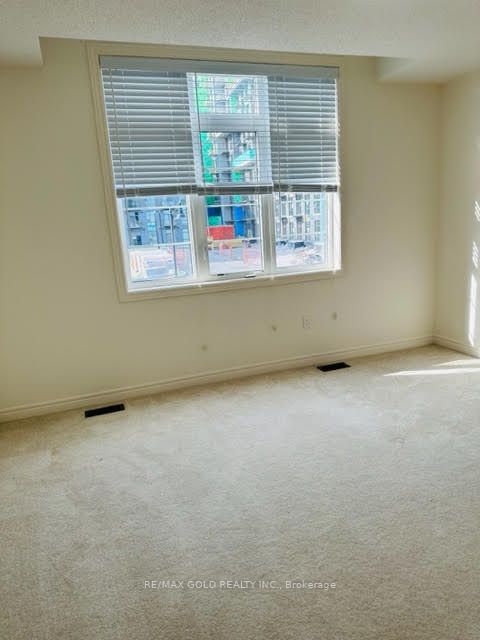 35 Riverwalk Drive