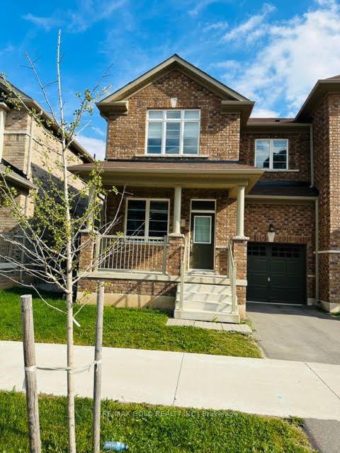 35 Riverwalk Dr