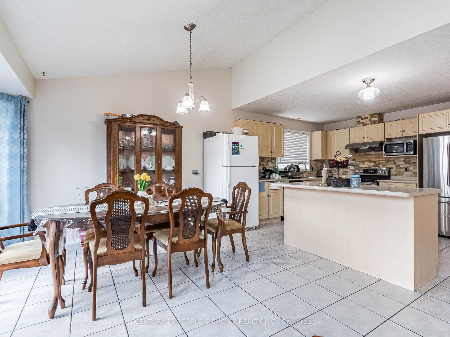 79 Clairfields Drive W