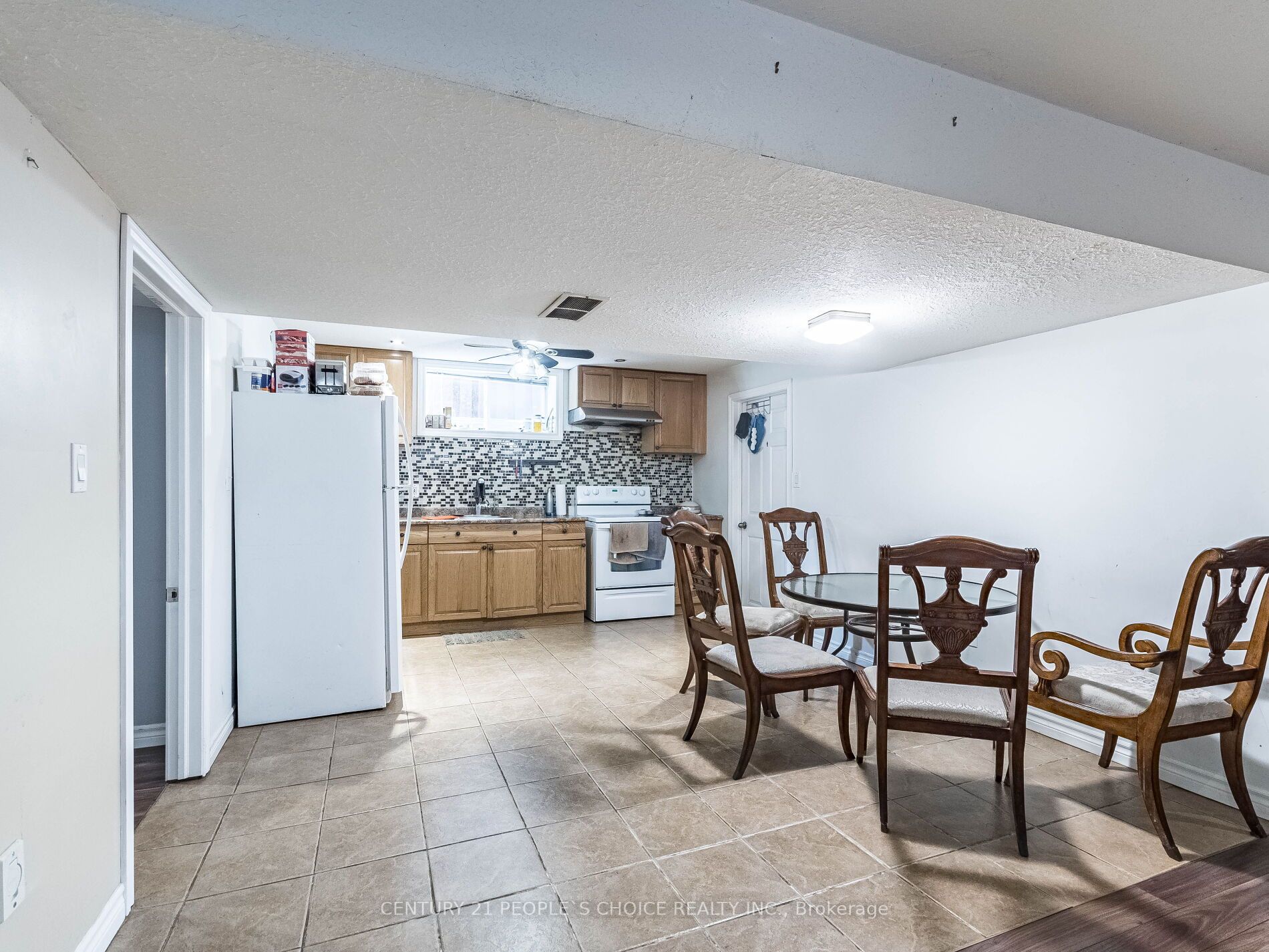 79 Clairfields Drive W