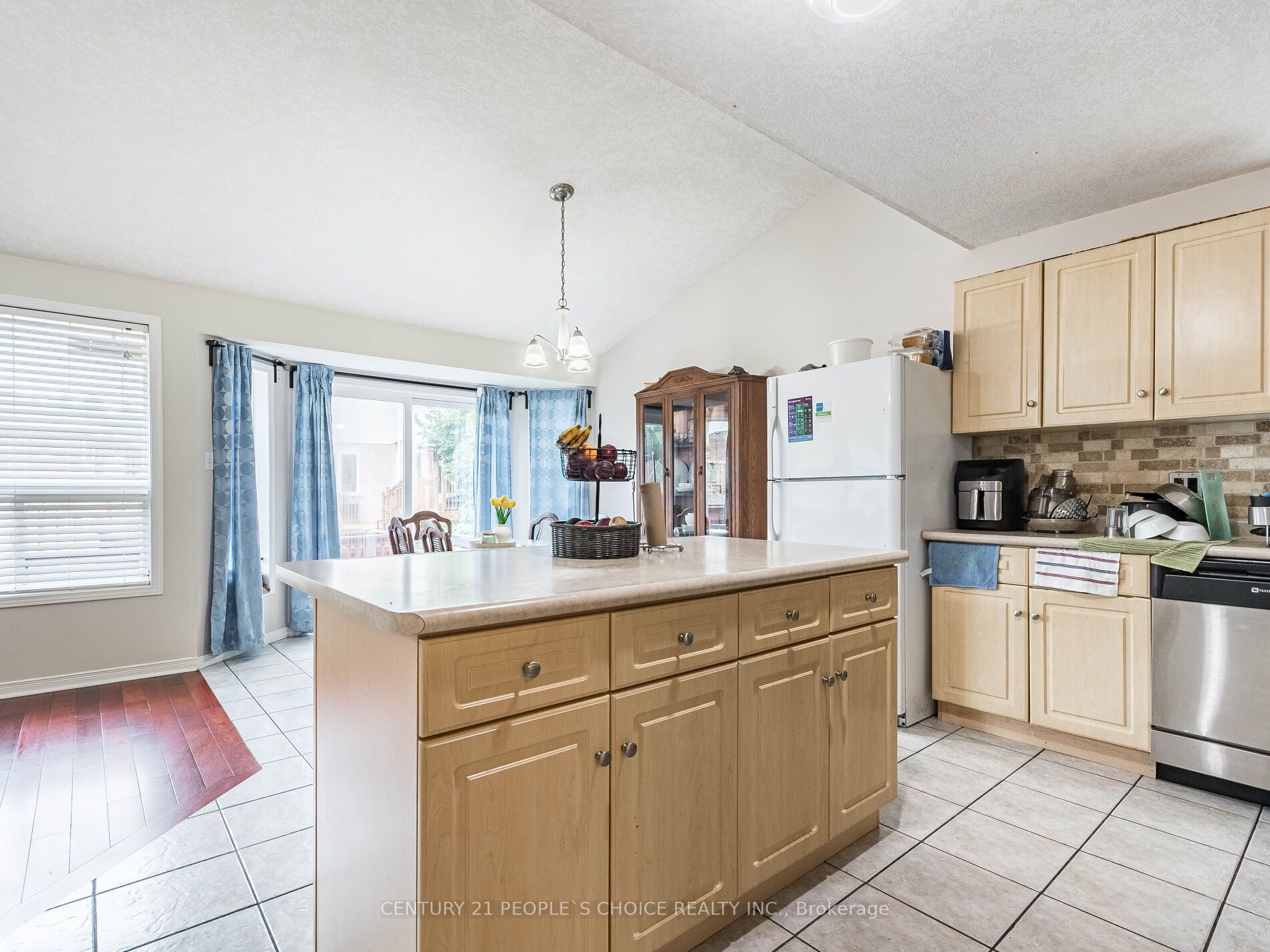 79 Clairfields Drive W