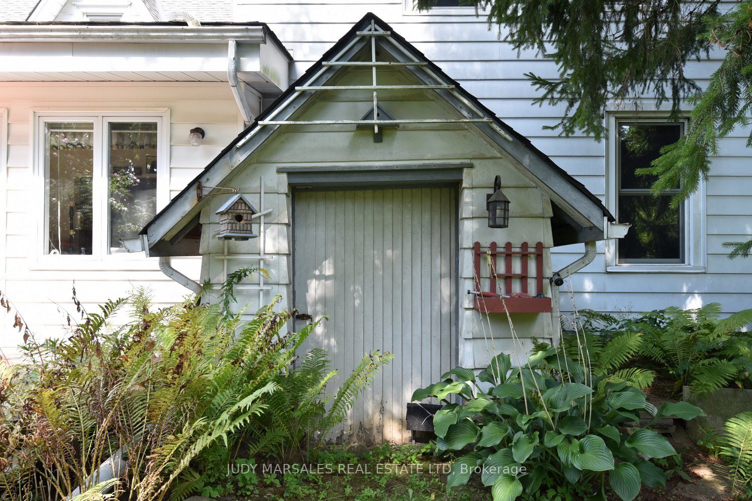 74 Academy St