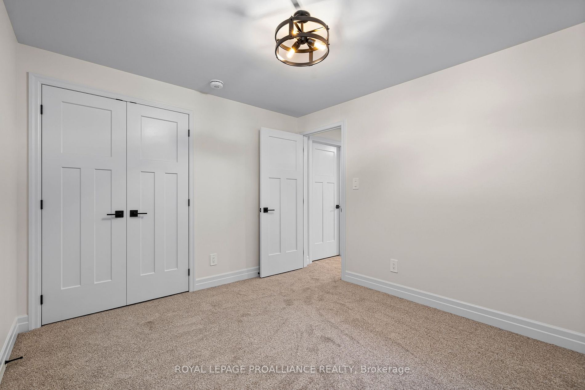 7 Tackaberry Dr