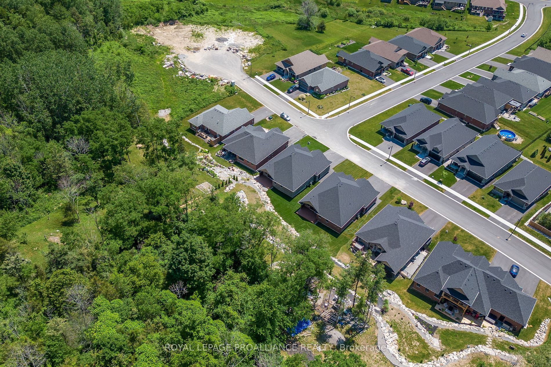 7 Tackaberry Dr