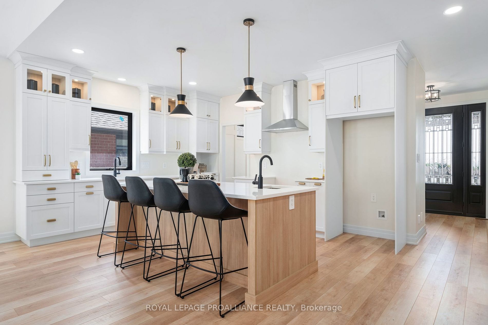 7 Tackaberry Dr