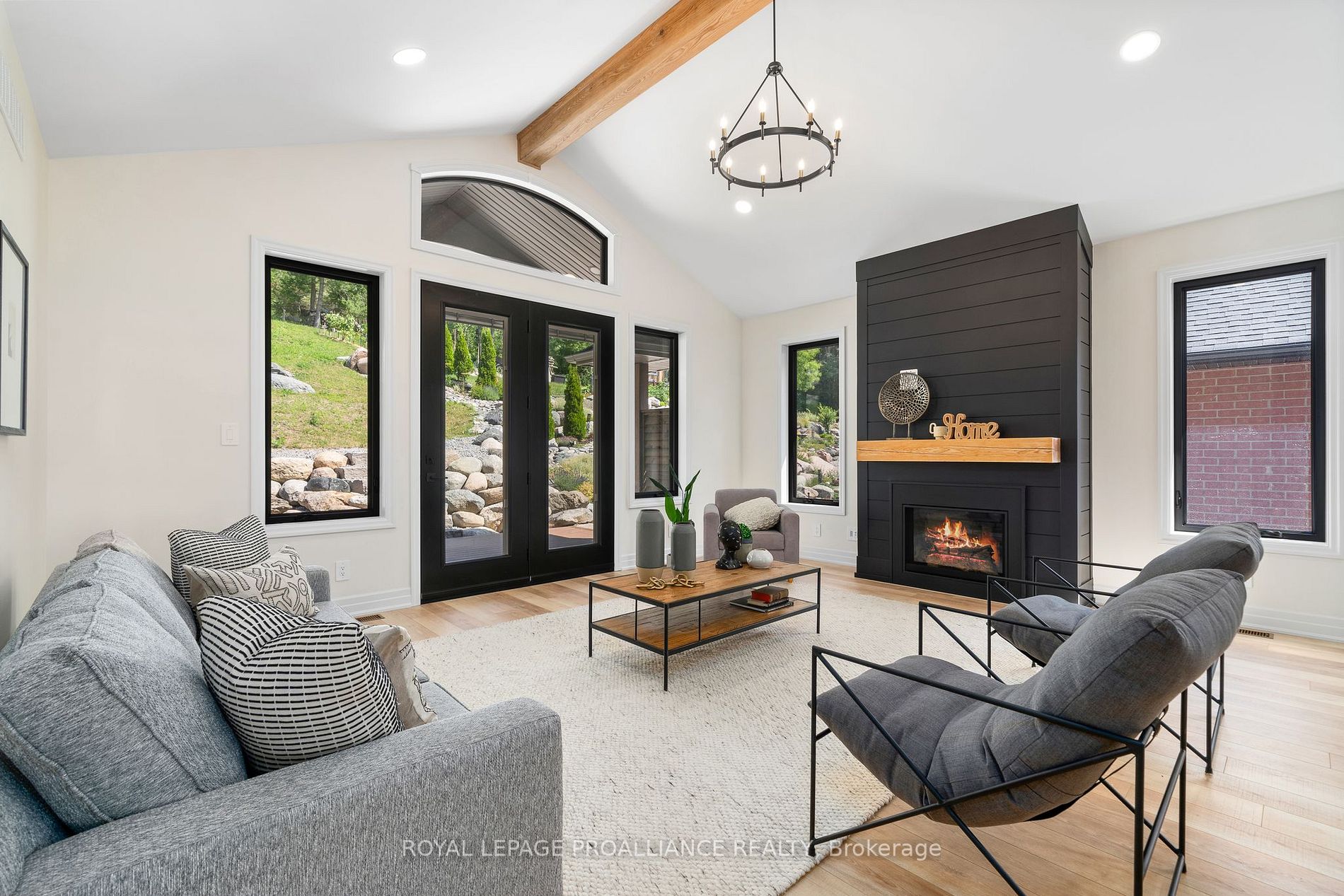 7 Tackaberry Dr