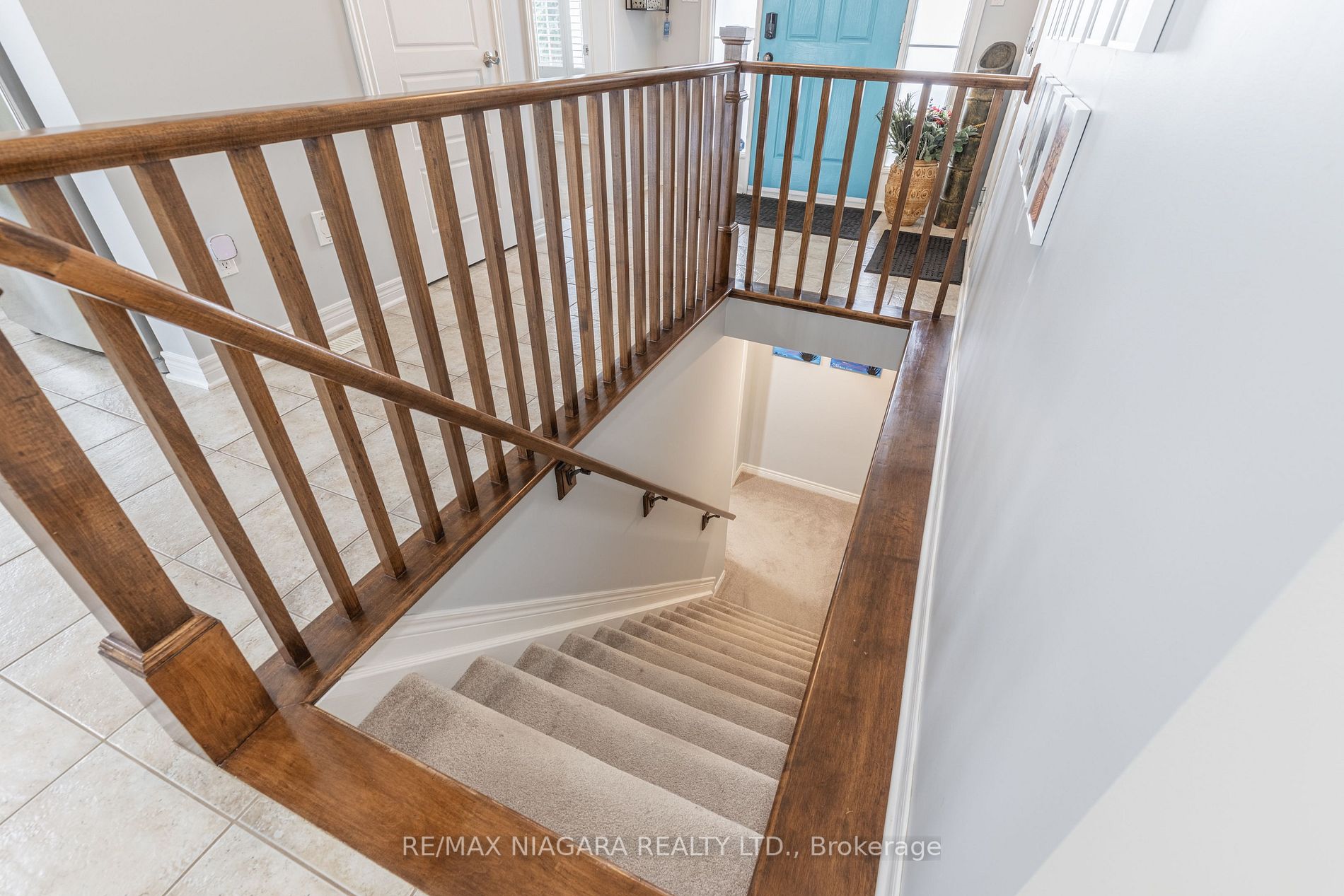 8723 Upper Canada Drive
