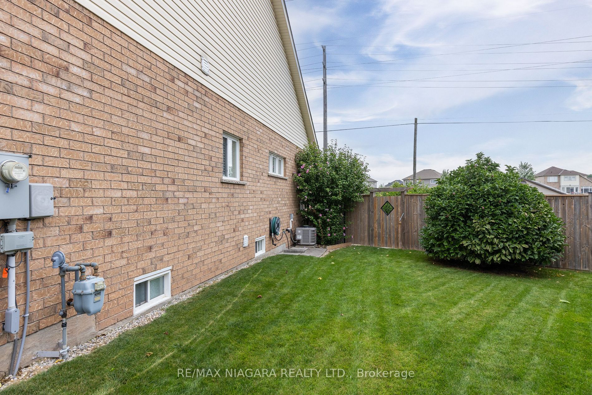 8723 Upper Canada Drive
